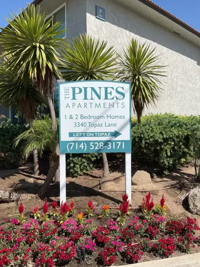 Exterior Signage Photo